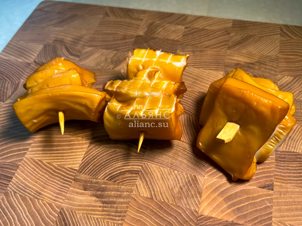 Шашлычок из кальмара х/к в Новосибирске