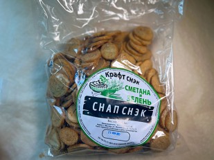 Ведро Ржаные гренки со вкусом Салями (1 кг): Снапсы ПШЕНИЧНЫЕ 