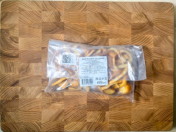 Сыр 150 гр ГОРНЫЙ СЫРОВАР (Ассорти копчёный) в Новосибирске