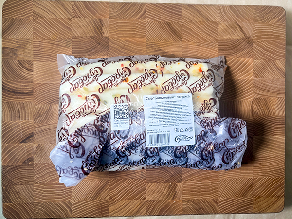 Сыр 1 кг ГОРНЫЙ СЫРОВАР (Балыковый паприка) в Новосибирске